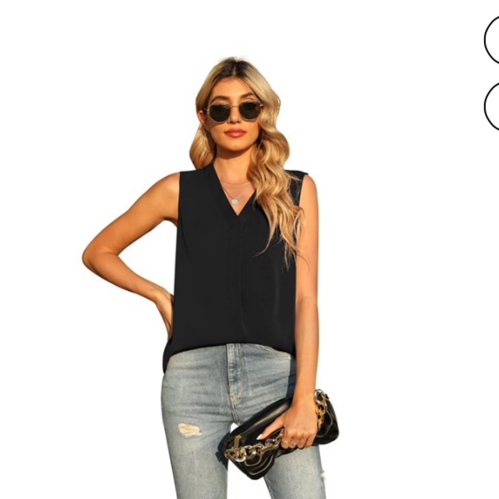 Black chiffon sleeveless tank top, pull on
